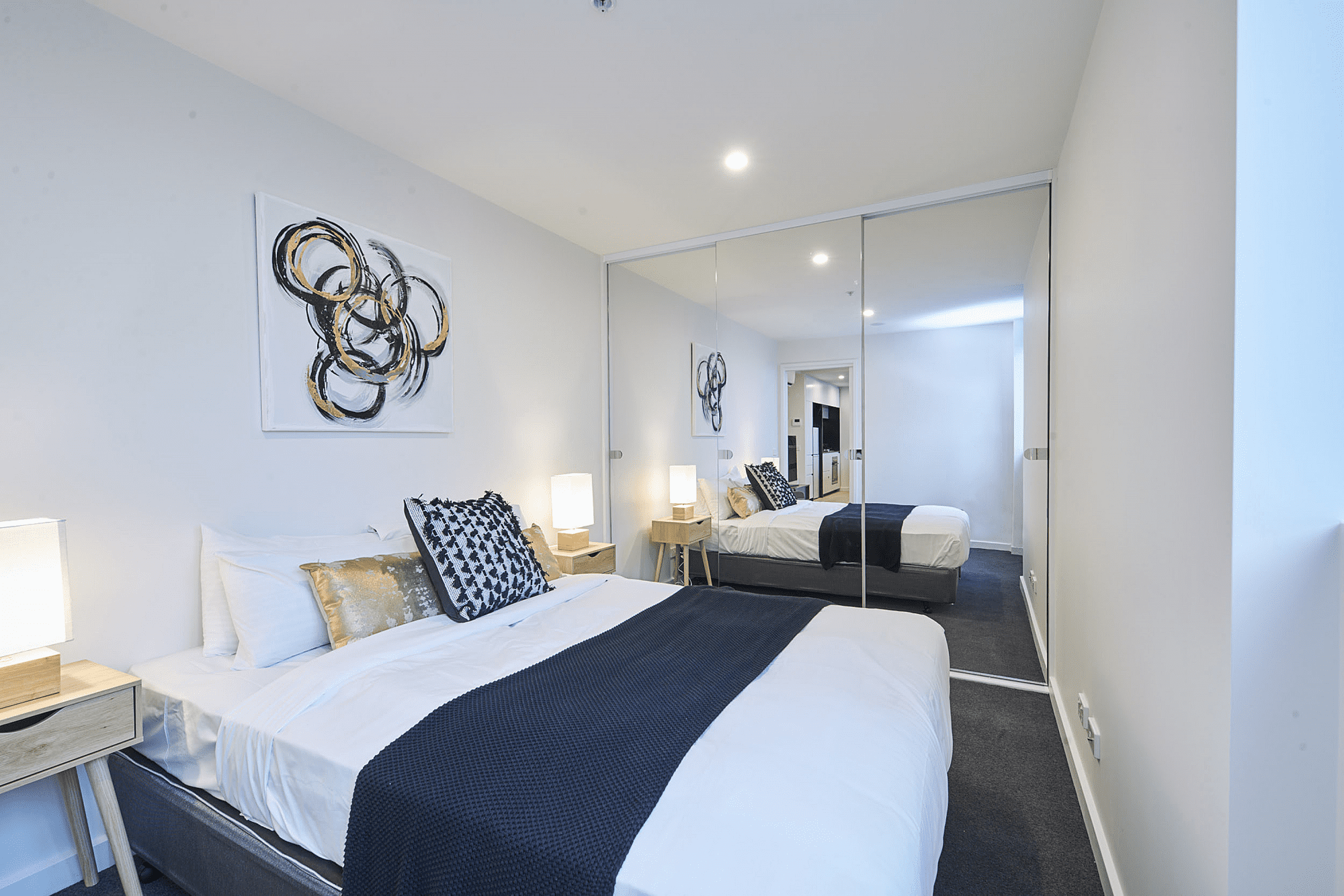 The International, 2 Bedroom Apartment, Southbank 2 Mega Style